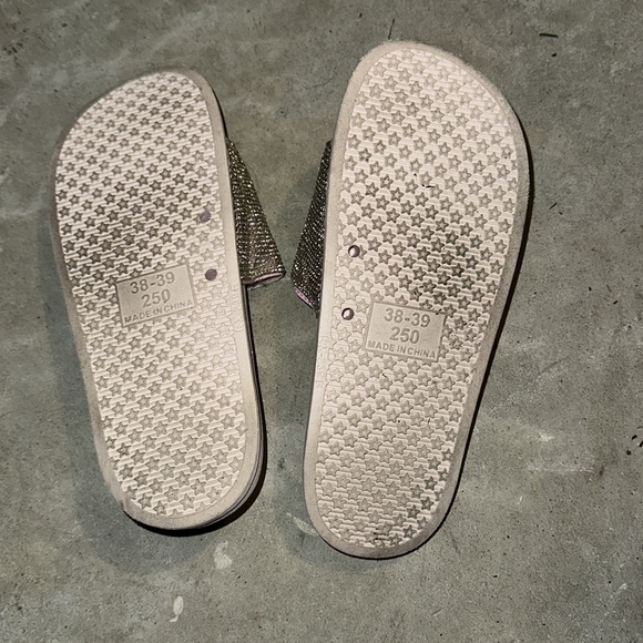 Sparkly pink slides - only worn once - Picture 2 of 4